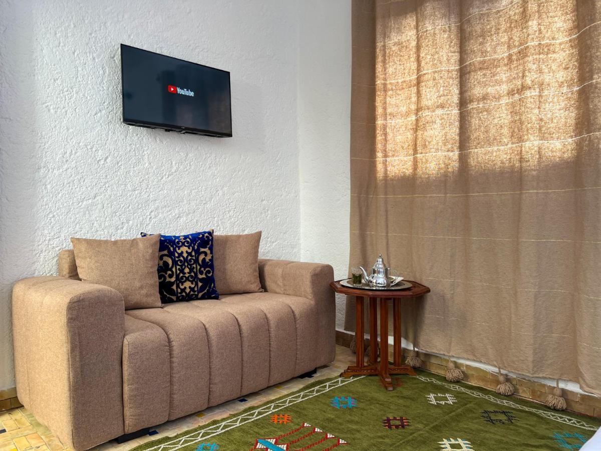 Riad Dokara シェフシャウエン エクステリア 写真